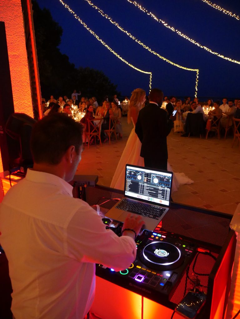 Xavier aux platines pour votre mariage